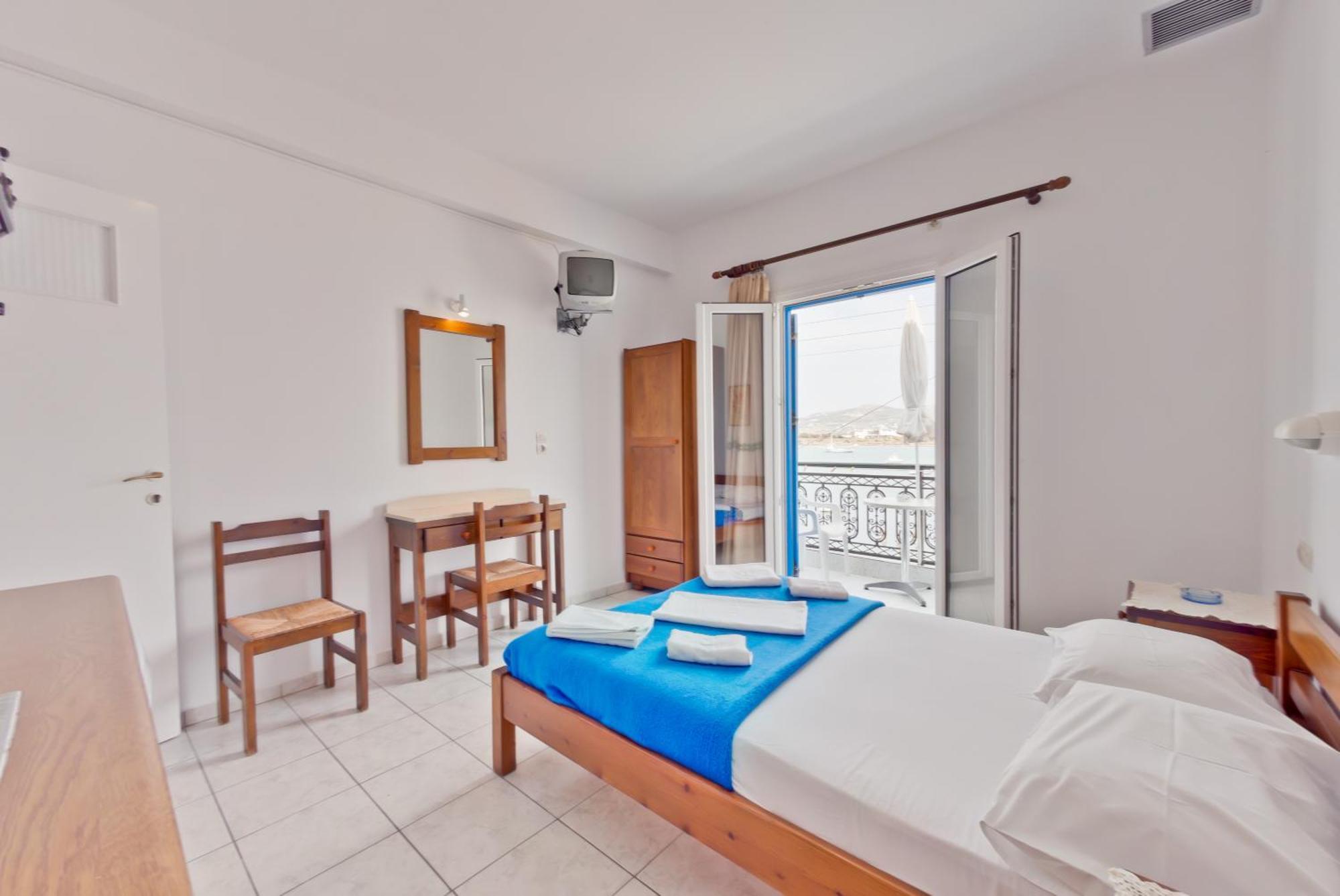 Paris Rooms Antiparos Town Exterior foto
