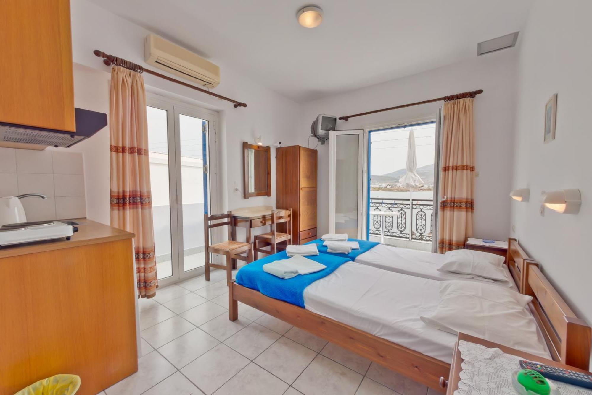 Paris Rooms Antiparos Town Exterior foto