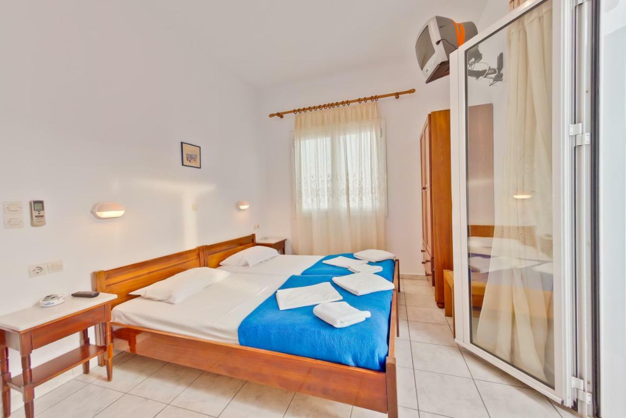 Paris Rooms Antiparos Town Exterior foto
